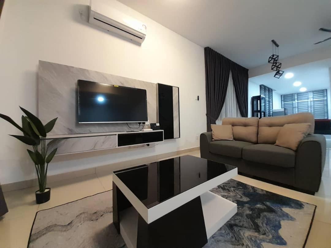 Desaru Melati Homestay Netflix Wifi Bandar Penawar ภายนอก รูปภาพ