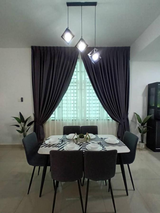 Desaru Melati Homestay Netflix Wifi Bandar Penawar ภายนอก รูปภาพ